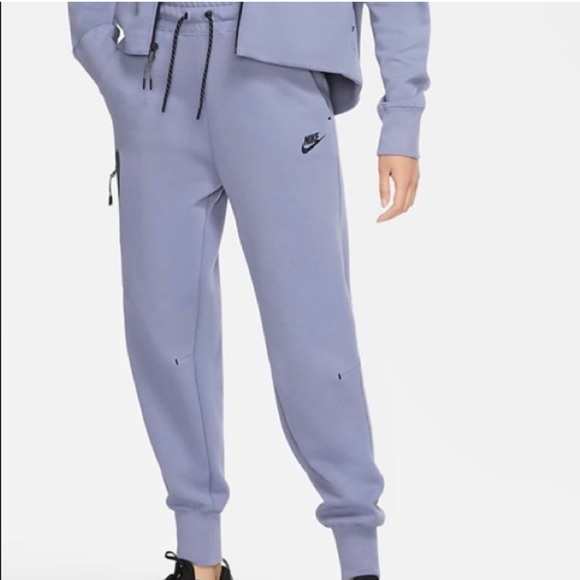 Nike woman’s pants joggers Nike Sportswear Tech Fleece
Women's Pants XS - Picture 2 of 16